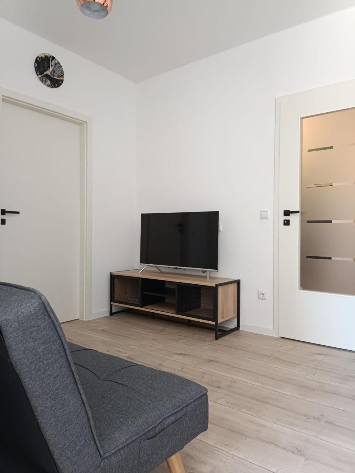 Ferienwohnung Enzian - Naehe Kapellplatz - Oeffentlicher Parkplatz - Aufzug 阿尔多廷 外观 照片
