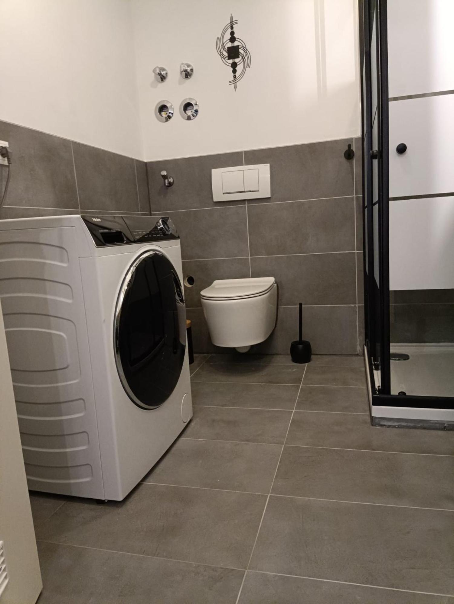 Ferienwohnung Enzian - Naehe Kapellplatz - Oeffentlicher Parkplatz - Aufzug 阿尔多廷 外观 照片
